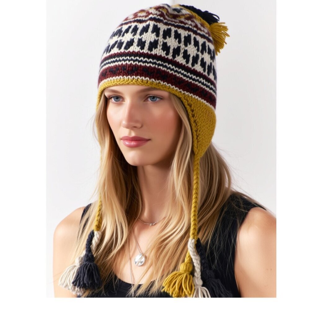 Nepal, Peruvian-style 100% Wool Hat Unisex  OS (B39)